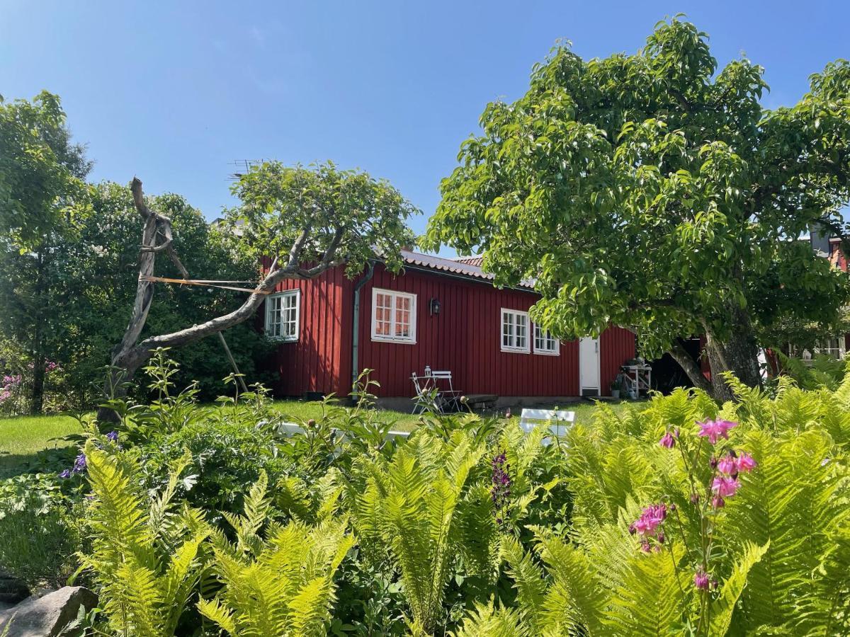 Charmigt Boende Med Perfekt Laege I Gamla Stan Falkenberg Exterior photo